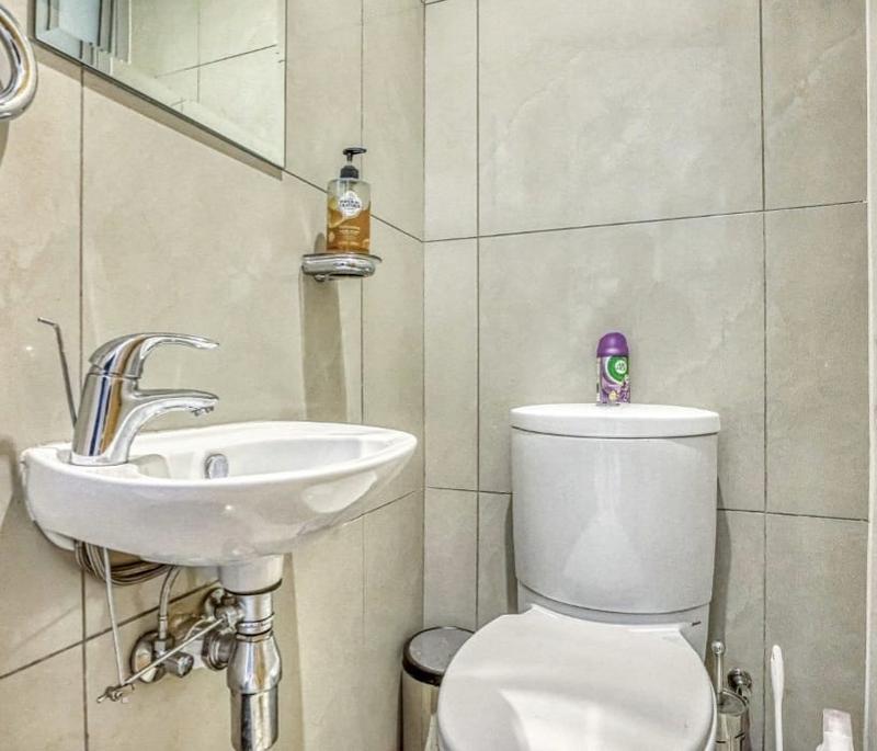 To Let 1 Bedroom Property for Rent in Sandown Gauteng