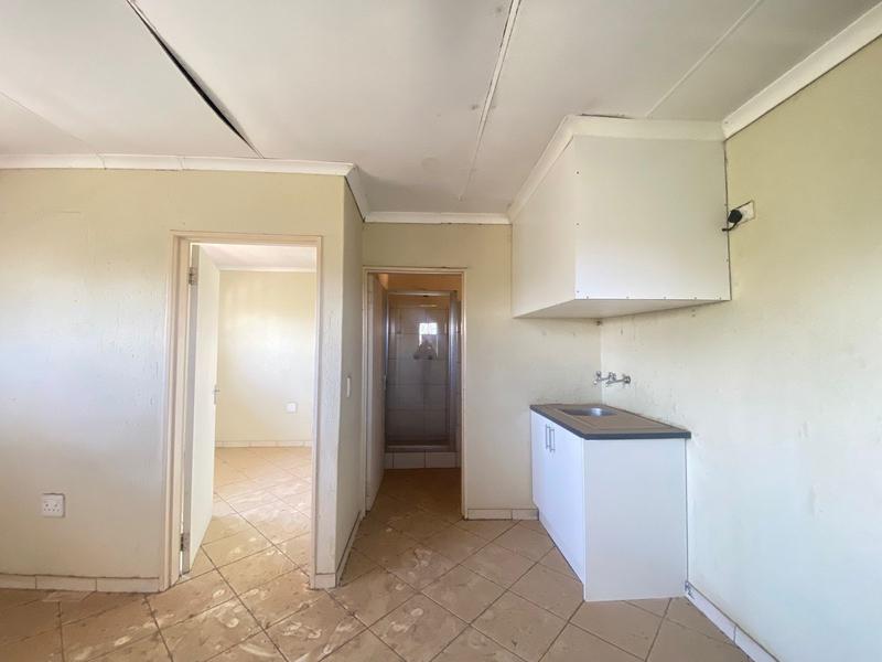 To Let 1 Bedroom Property for Rent in Randfontein Gauteng