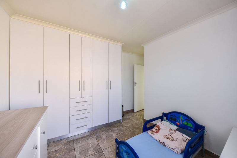2 Bedroom Property for Sale in Dorandia Gauteng