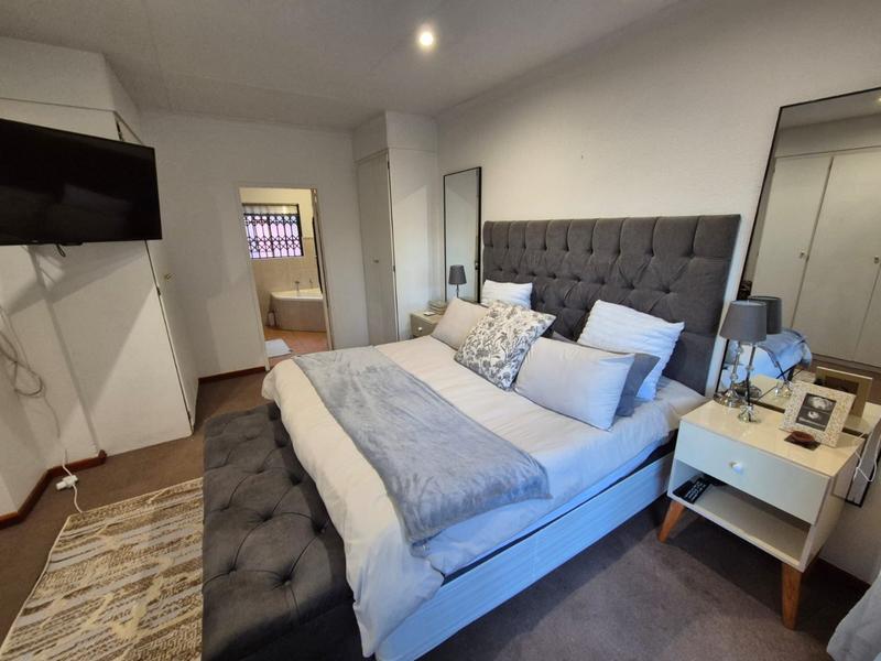 2 Bedroom Property for Sale in Florauna Gauteng