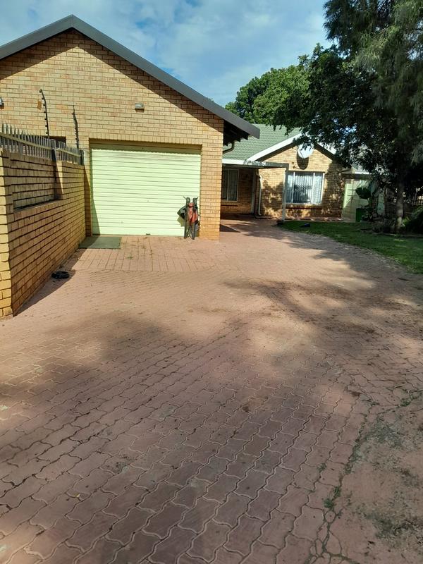 3 Bedroom Property for Sale in The Orchards Gauteng
