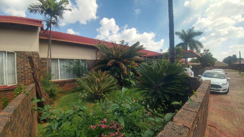 3 Bedroom Property for Sale in The Orchards Gauteng