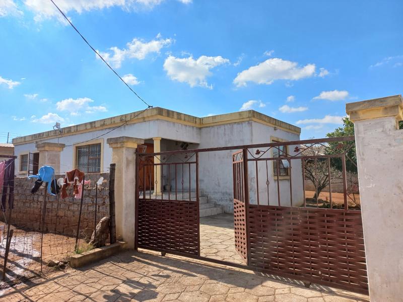 3 Bedroom Property for Sale in Lotus Gardens Gauteng
