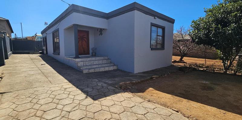 3 Bedroom Property for Sale in Lotus Gardens Gauteng