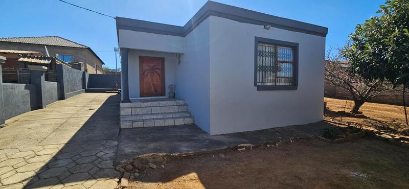 3 Bedroom Property for Sale in Lotus Gardens Gauteng