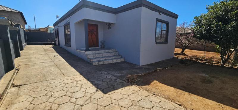 3 Bedroom Property for Sale in Lotus Gardens Gauteng