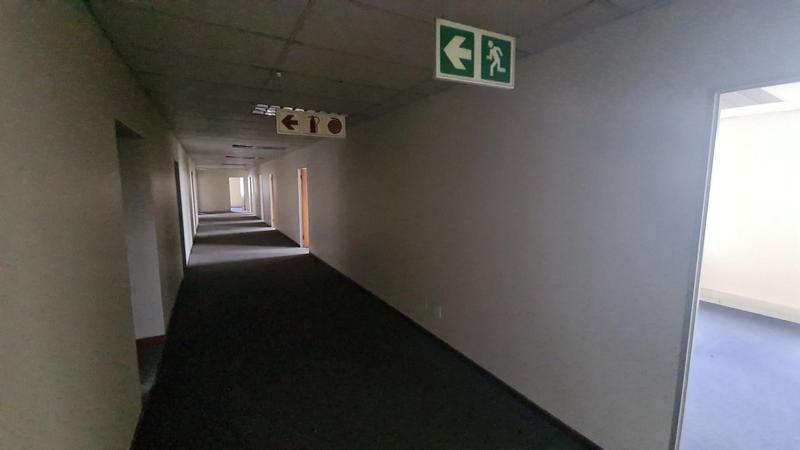 To Let Commercial Property for Rent in Randjespark Gauteng