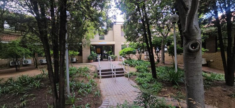 To Let Commercial Property for Rent in Randjespark Gauteng