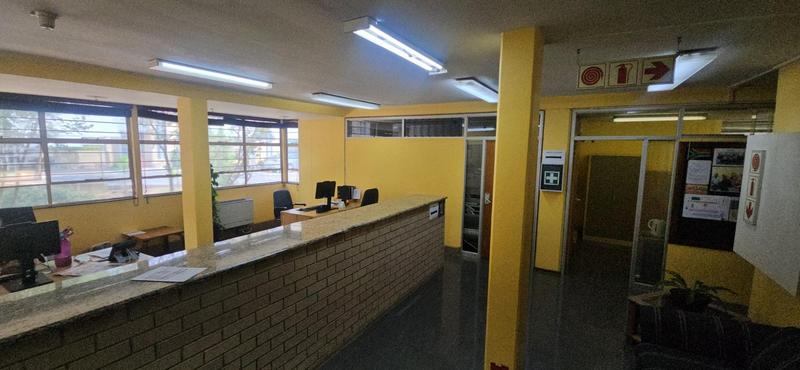 To Let Commercial Property for Rent in Randjespark Gauteng