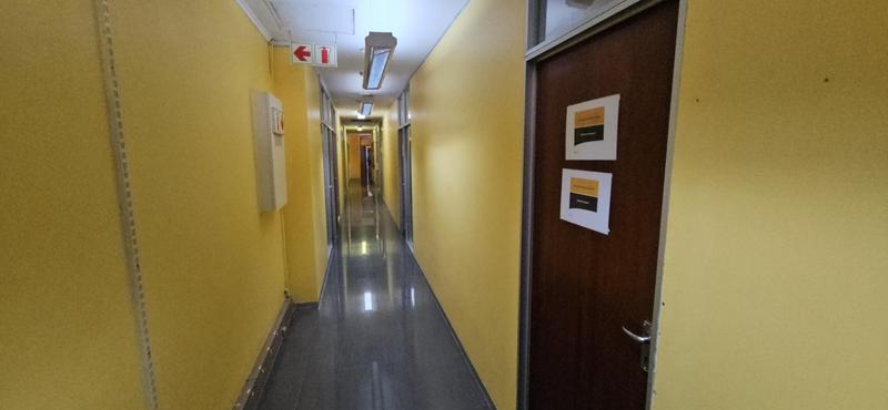 To Let Commercial Property for Rent in Randjespark Gauteng