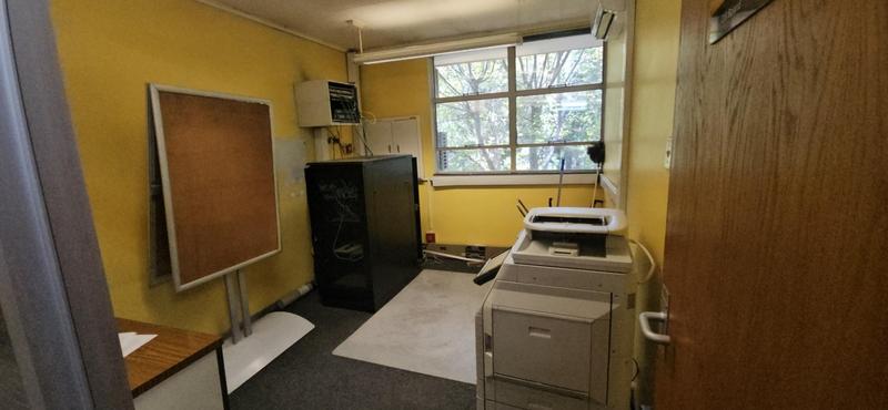 To Let Commercial Property for Rent in Randjespark Gauteng