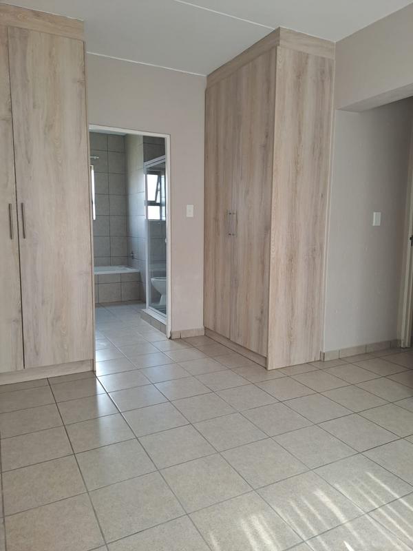 To Let 3 Bedroom Property for Rent in Birch Acres Gauteng