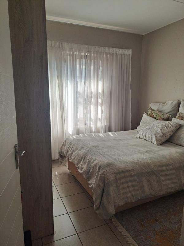 To Let 3 Bedroom Property for Rent in Birch Acres Gauteng
