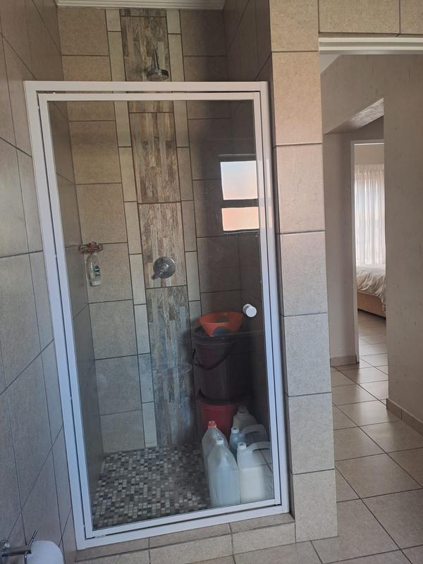 To Let 3 Bedroom Property for Rent in Birch Acres Gauteng