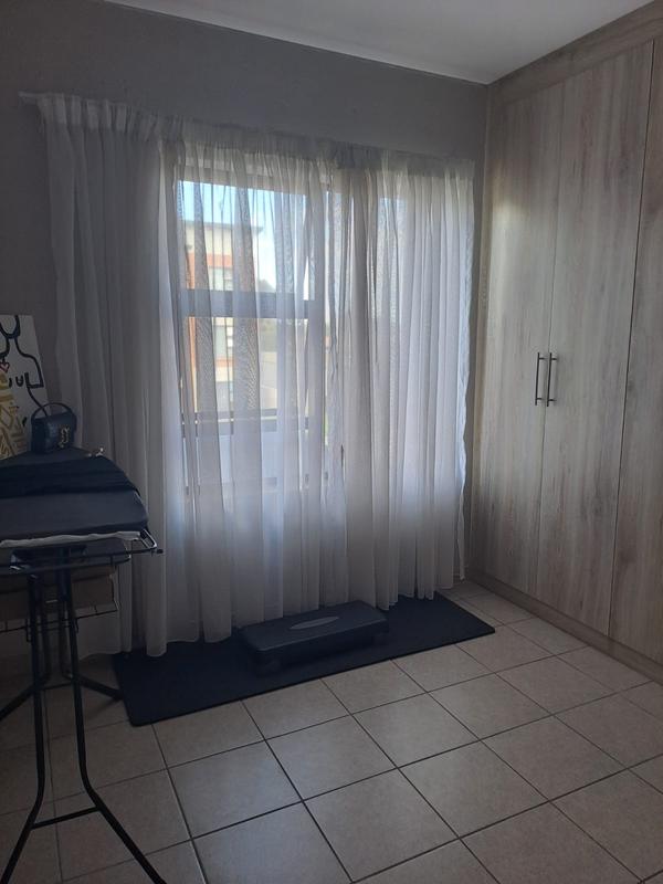 To Let 3 Bedroom Property for Rent in Birch Acres Gauteng
