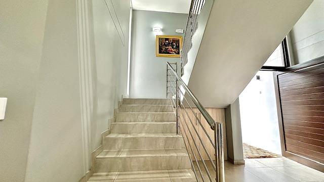 5 Bedroom Property for Sale in Waterkloof Ridge Gauteng
