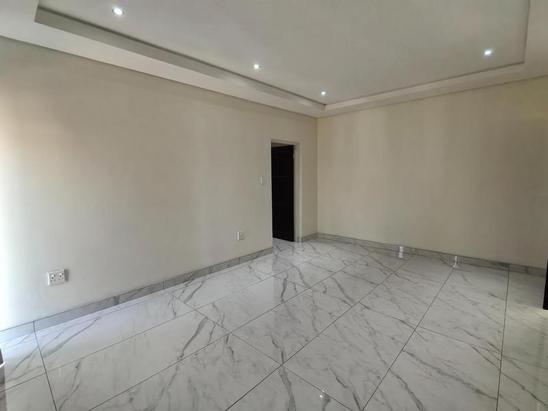 To Let 5 Bedroom Property for Rent in Bedfordview Gauteng