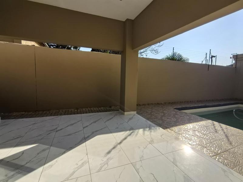 To Let 5 Bedroom Property for Rent in Bedfordview Gauteng