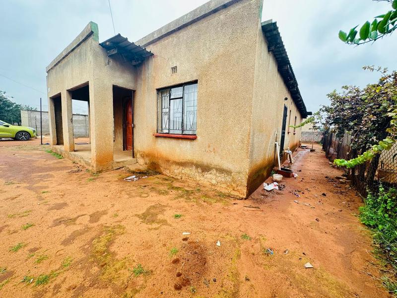 3 Bedroom Property for Sale in Simunye Gauteng