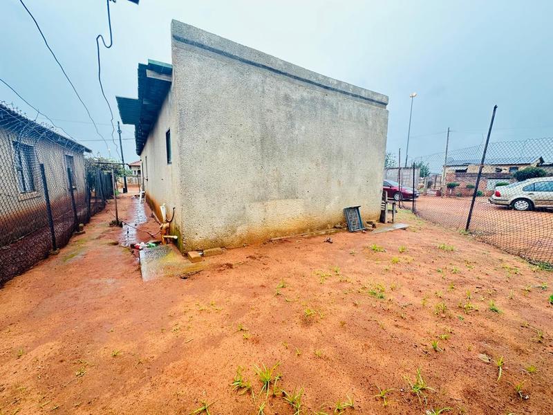 3 Bedroom Property for Sale in Simunye Gauteng