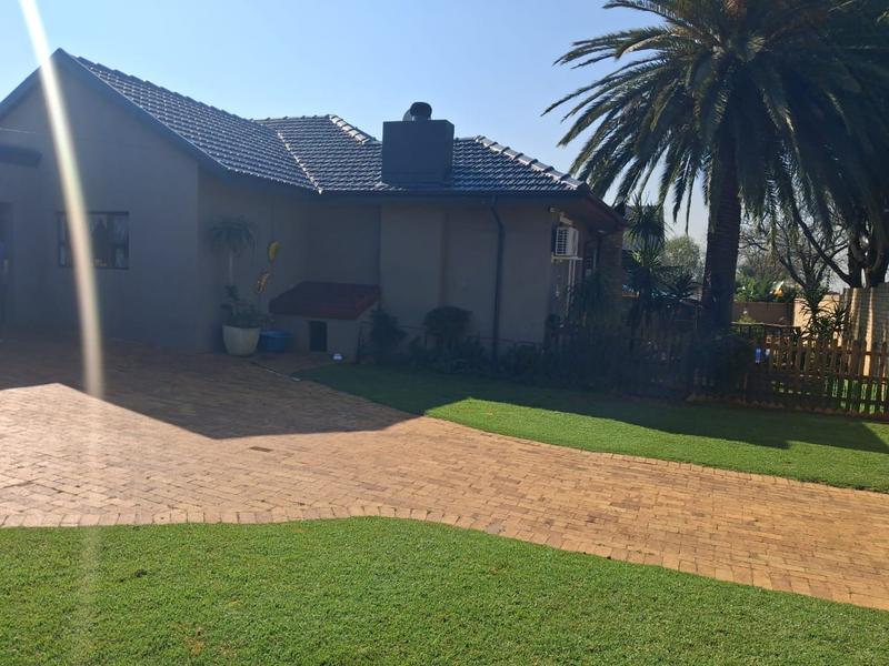 3 Bedroom Property for Sale in New Redruth Gauteng