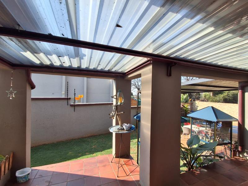3 Bedroom Property for Sale in New Redruth Gauteng