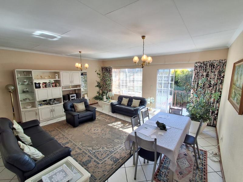 3 Bedroom Property for Sale in New Redruth Gauteng