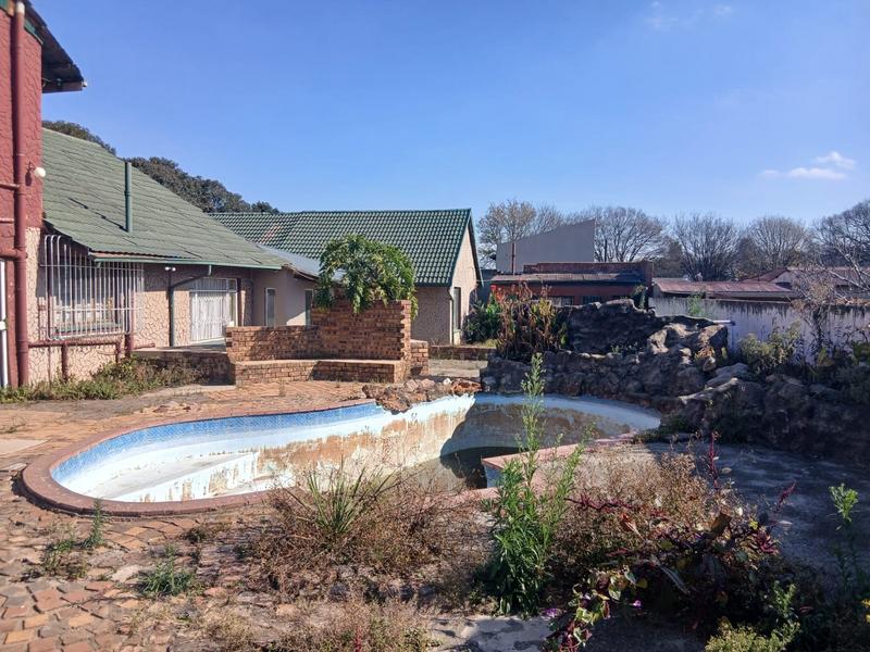 5 Bedroom Property for Sale in Brakpan Central Gauteng