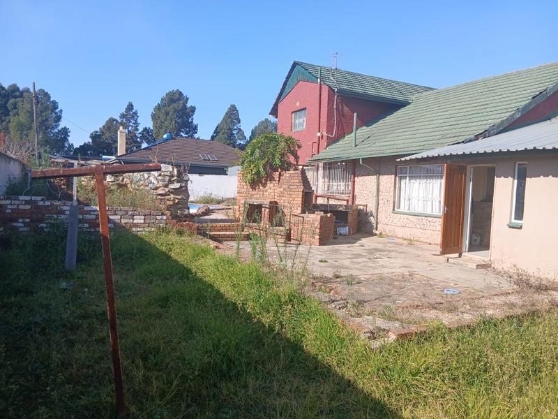 5 Bedroom Property for Sale in Brakpan Central Gauteng