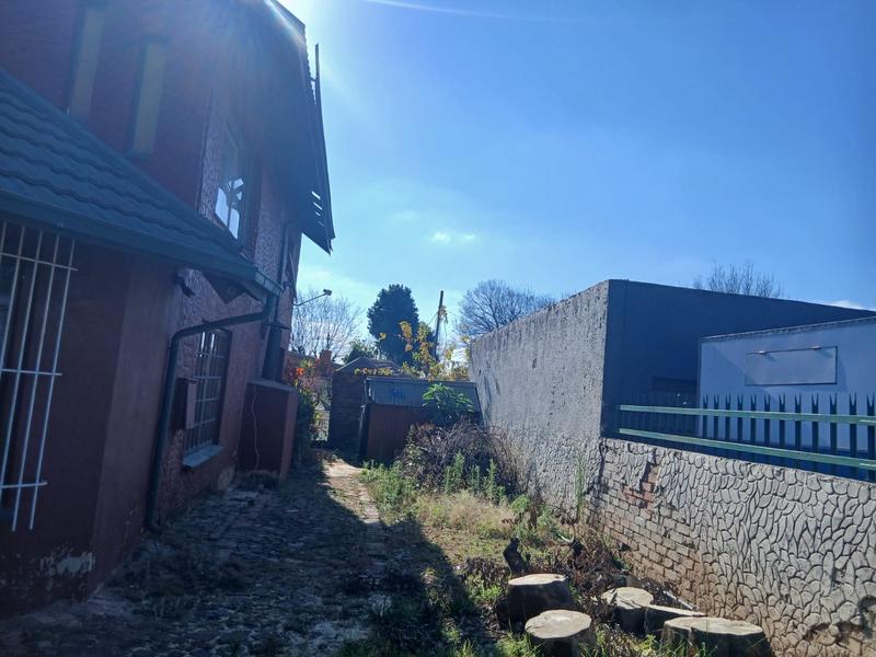 5 Bedroom Property for Sale in Brakpan Central Gauteng