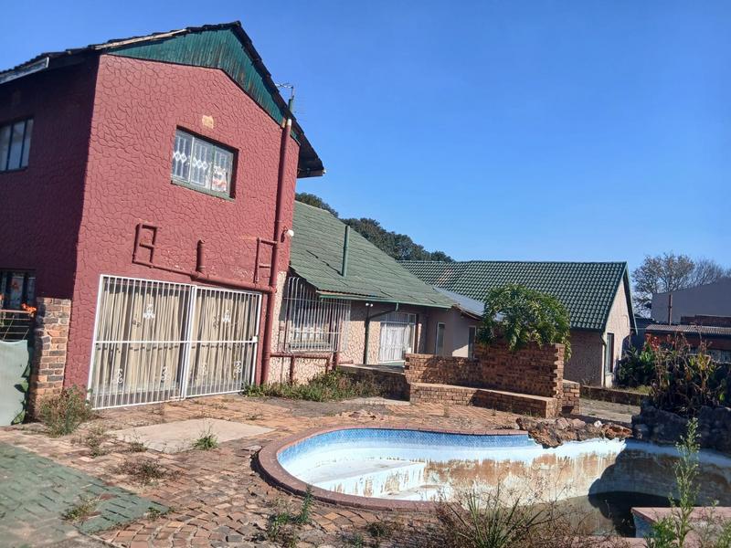 5 Bedroom Property for Sale in Brakpan Central Gauteng