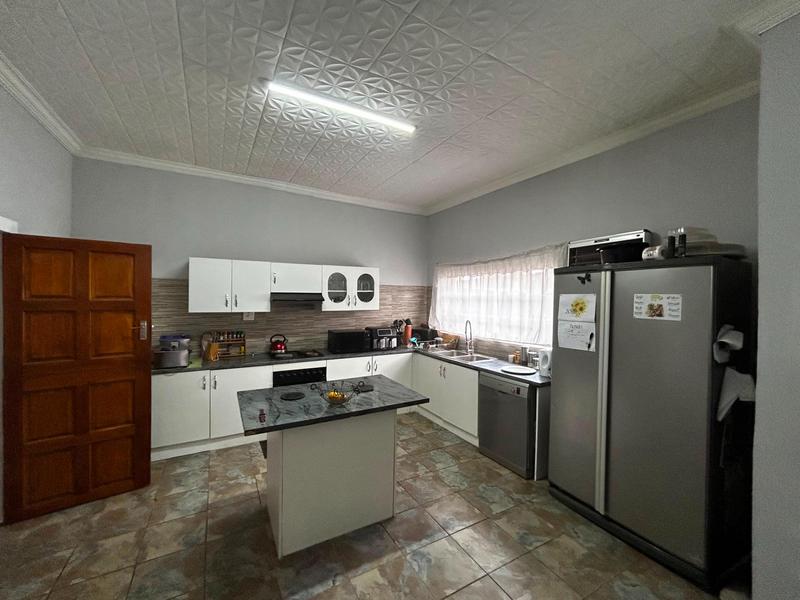 4 Bedroom Property for Sale in Brenthurst Gauteng