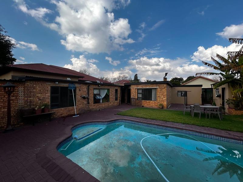 4 Bedroom Property for Sale in Brenthurst Gauteng