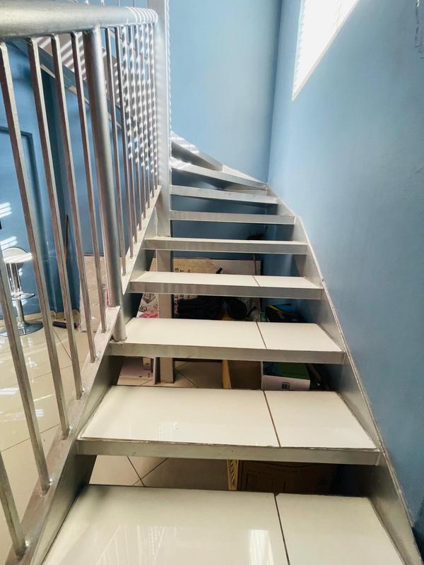 2 Bedroom Property for Sale in Mondeor Gauteng