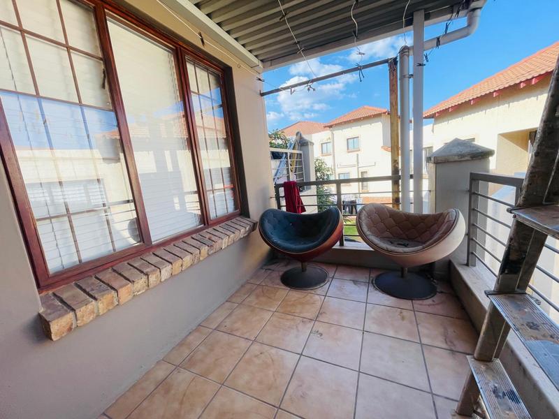 2 Bedroom Property for Sale in Mondeor Gauteng