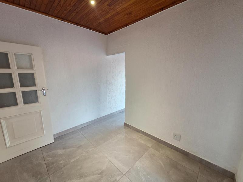 To Let 5 Bedroom Property for Rent in Erasmia Gauteng