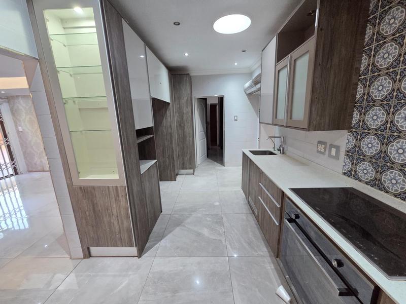 To Let 5 Bedroom Property for Rent in Erasmia Gauteng