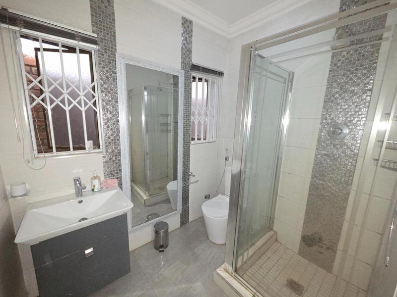 To Let 5 Bedroom Property for Rent in Erasmia Gauteng