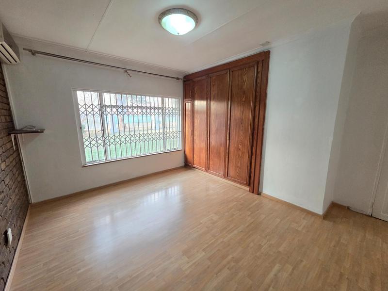 To Let 5 Bedroom Property for Rent in Erasmia Gauteng