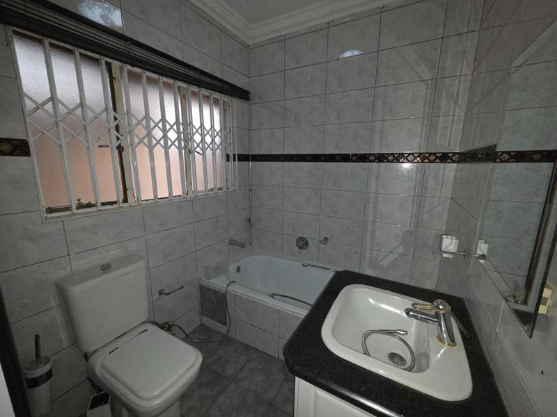 To Let 5 Bedroom Property for Rent in Erasmia Gauteng
