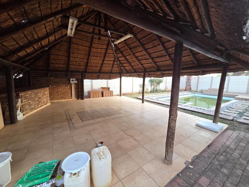 To Let 5 Bedroom Property for Rent in Erasmia Gauteng