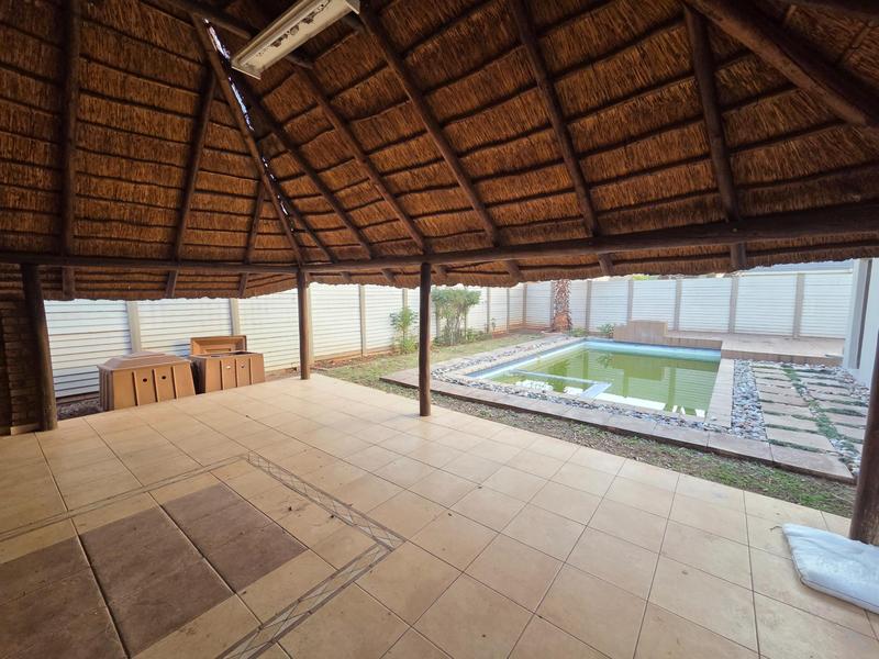 To Let 5 Bedroom Property for Rent in Erasmia Gauteng