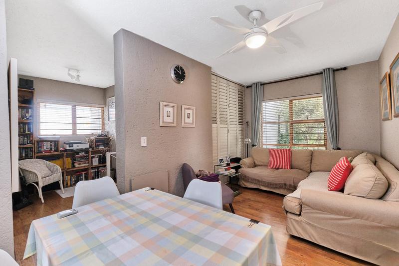 2 Bedroom Property for Sale in Benmore Gardens Gauteng
