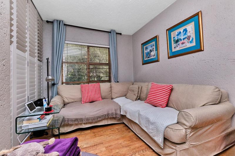 2 Bedroom Property for Sale in Benmore Gardens Gauteng