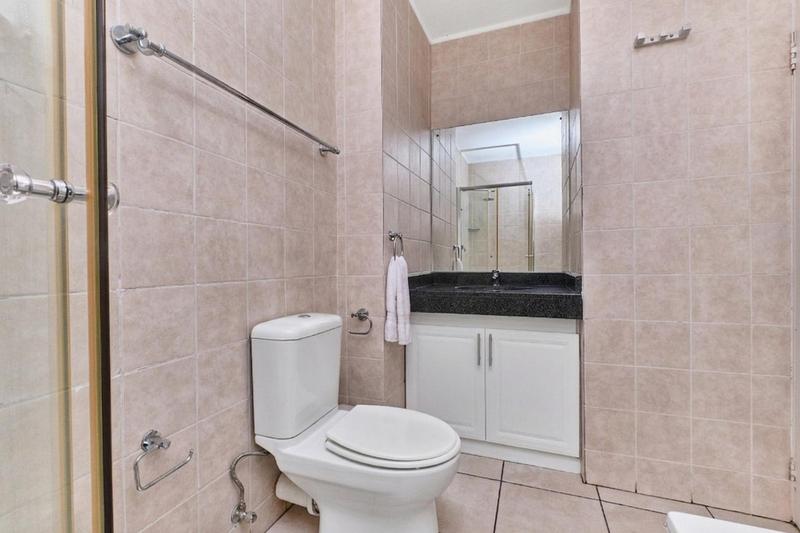 2 Bedroom Property for Sale in Benmore Gardens Gauteng