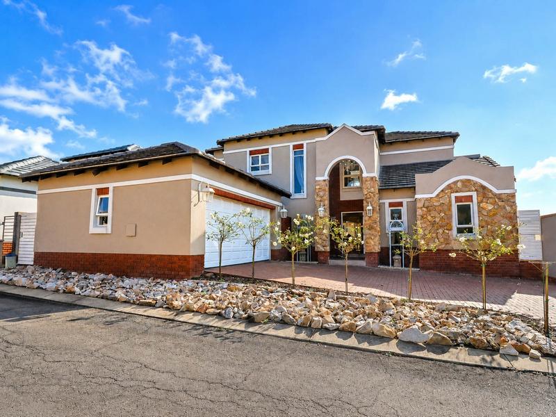4 Bedroom Property for Sale in Midstream Estate Gauteng