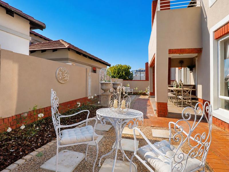 4 Bedroom Property for Sale in Midstream Estate Gauteng