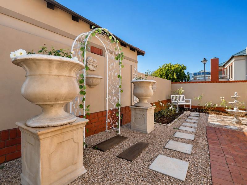 4 Bedroom Property for Sale in Midstream Estate Gauteng