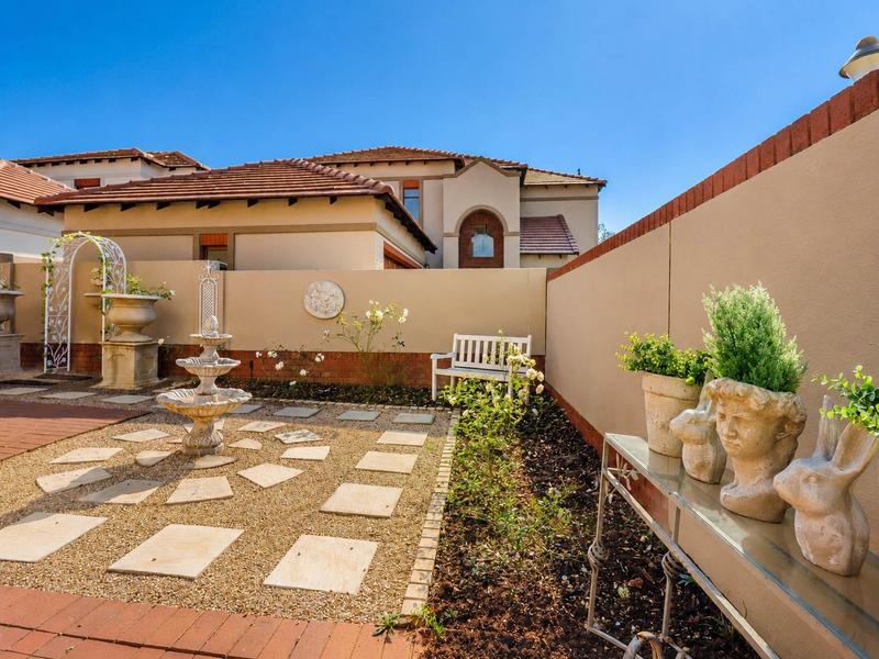 4 Bedroom Property for Sale in Midstream Estate Gauteng