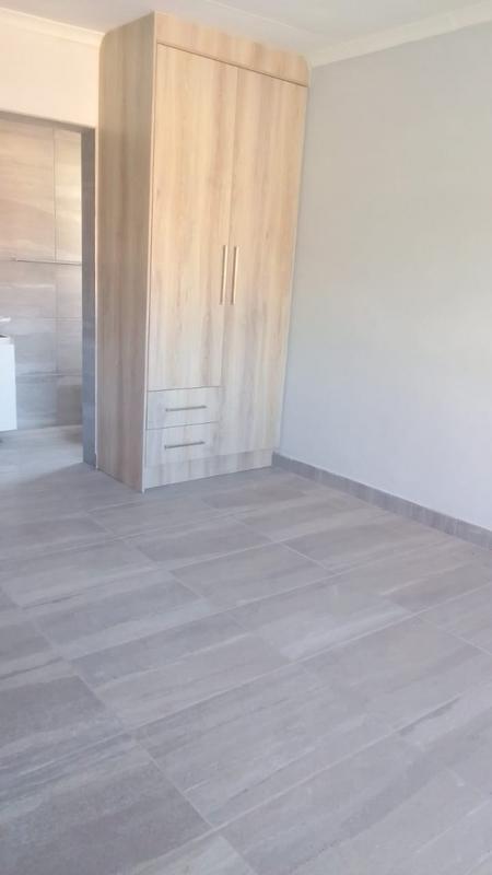 To Let 1 Bedroom Property for Rent in Horison View Gauteng